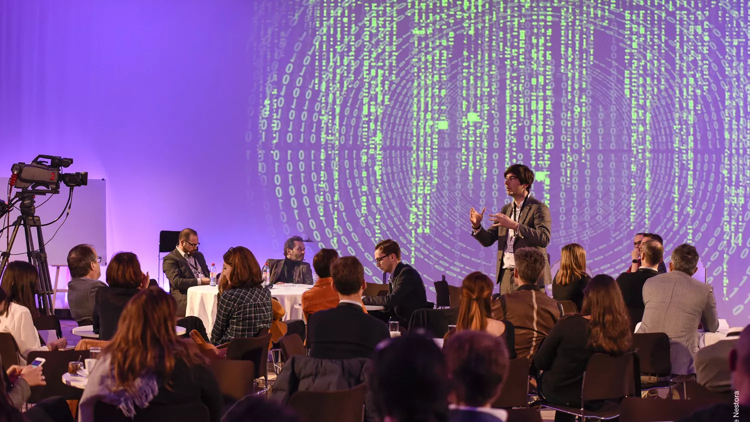 Louer une salle de conférence tout équipée à Paris